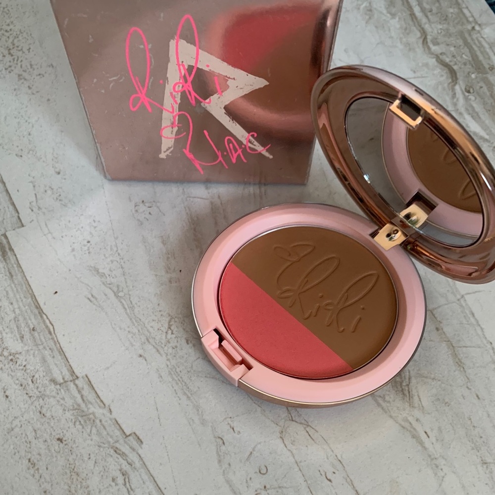 Mac Rihanna collection LE Powder Blush Duo